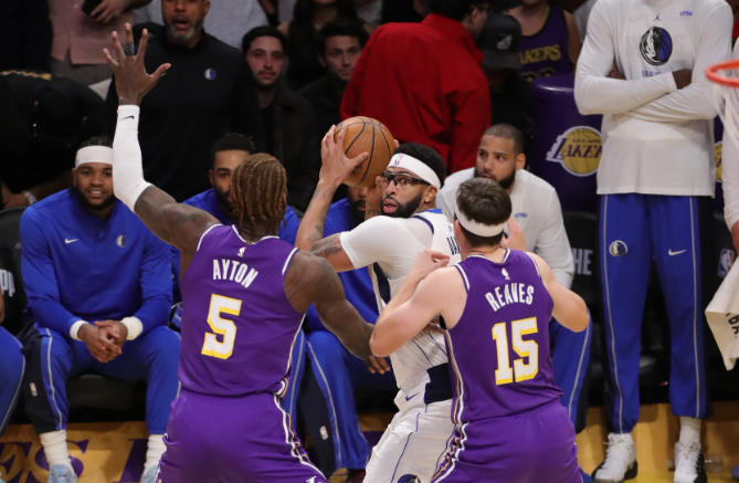 皮爾斯建言湖人取捨里夫斯與詹姆斯：若圍繞東契奇爭冠，交易勢在必行