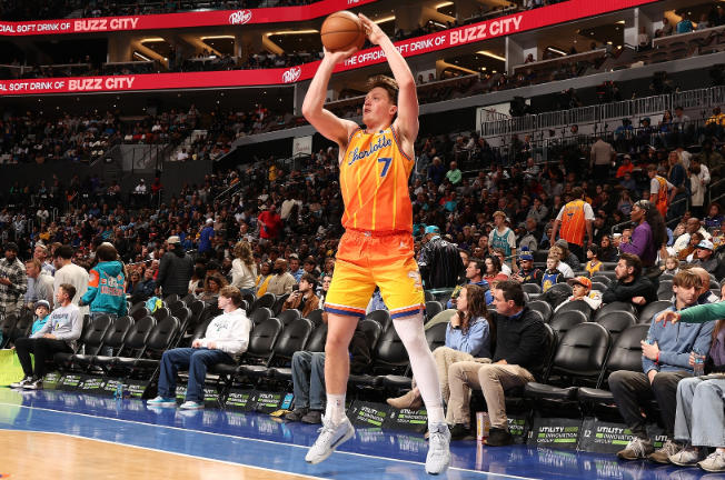 考辛斯盛讚克尼佩爾預定未來門面新秀王者誓言挑戰柯瑞三分紀錄引爆NBA話題