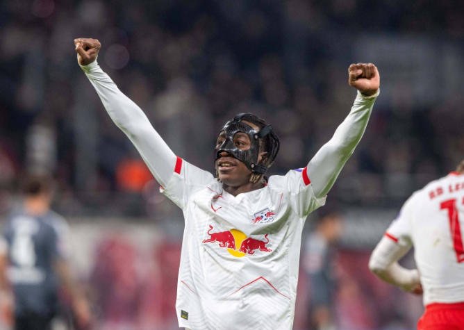 英超德甲西甲豪門瘋搶19歲天才邊鋒迪奧曼德曼聯報價破億仍遭萊比錫強硬拒售