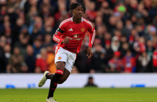 曼聯重啟梅努續約談判，青訓新星重獲新生機