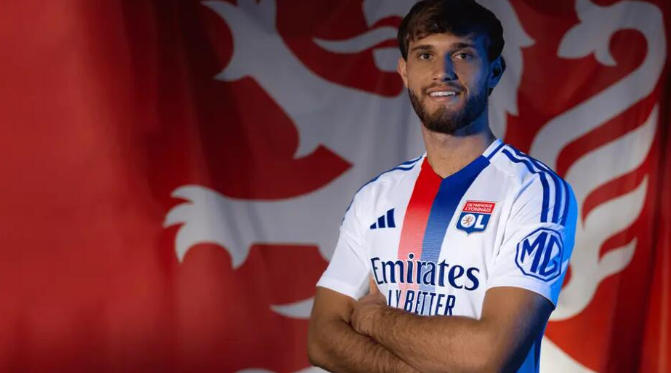 拉齊奧鎖定里昂中場特斯曼迪馬濟奧曝轉會動向