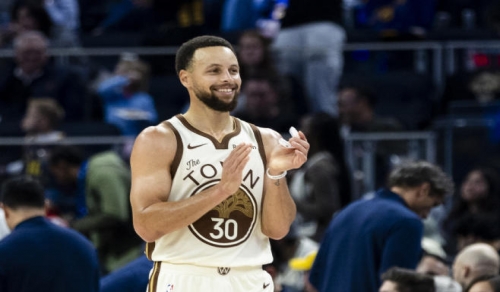 柯瑞膝蓋不適仍高效砍26分 勇士客場大勝灰狼 明日背靠背出戰成焦點