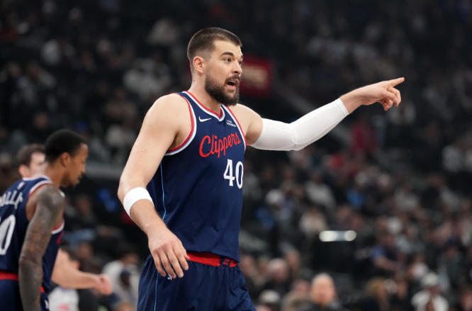 1769661111768739.jpg 綠軍曾詢價祖巴茨報價曝光西蒙斯加選秀權遭快船擱置