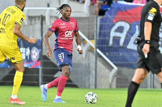 1769903183484251.jpg 英超轉會戰場:利物浦加入雷恩後衛雅凱爭奪戰,與切爾西展開激烈競爭